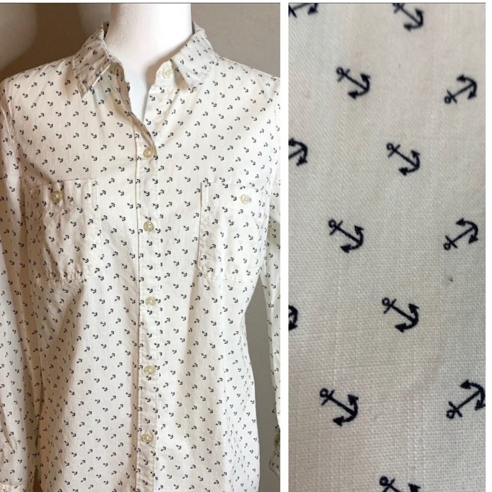 Anchor Preppy Button Up Shirt-Size Medium